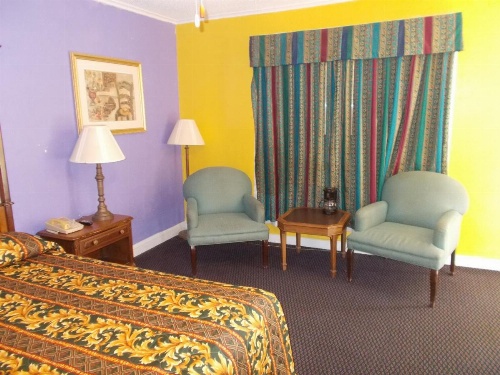 Hillside Motel image 11