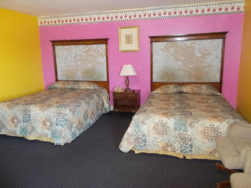 Hillside Motel image 15