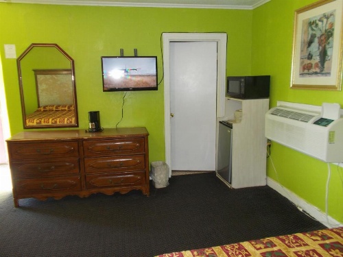 Hillside Motel image 22