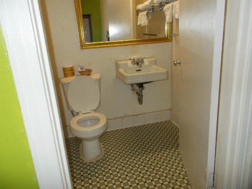 Hillside Motel image 26