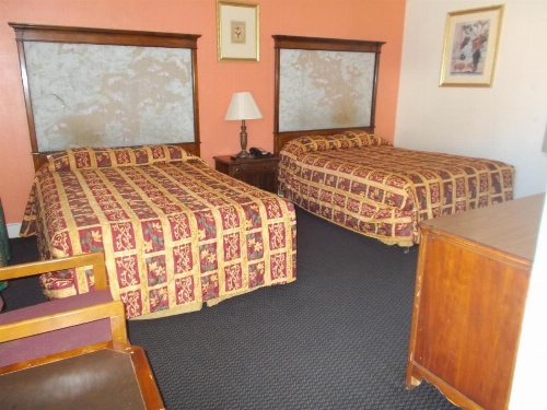 Hillside Motel image 27