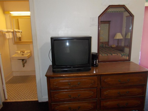 Hillside Motel image 34