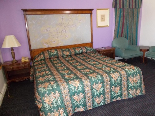 Hillside Motel image 40