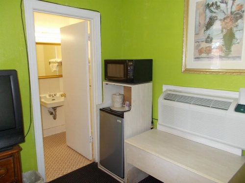 Hillside Motel image 8